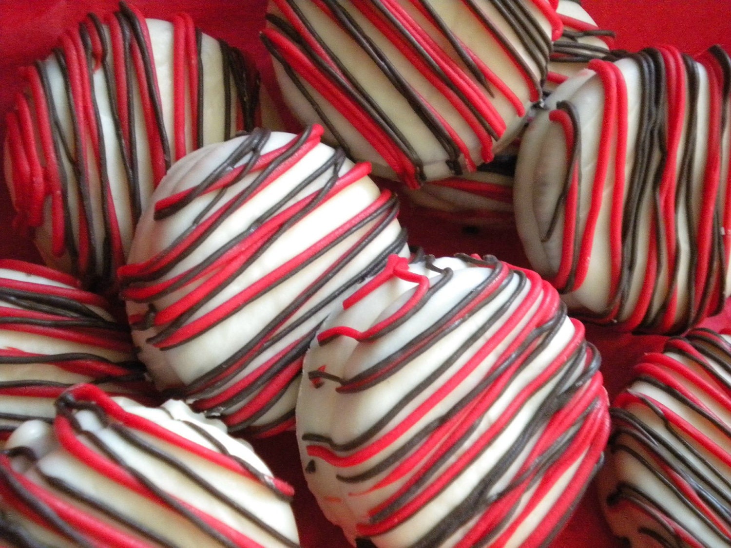 Mickey Mouse Pirate Theme Lady Bug Chocolate Covered Oreos Cookies Red and Black Wedding Favors Birthday Party Favors Goodie Bags
