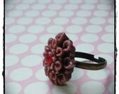 Cocoa Resin Chrysanthemum Flower Ring with Vintage Glass Rhinestone