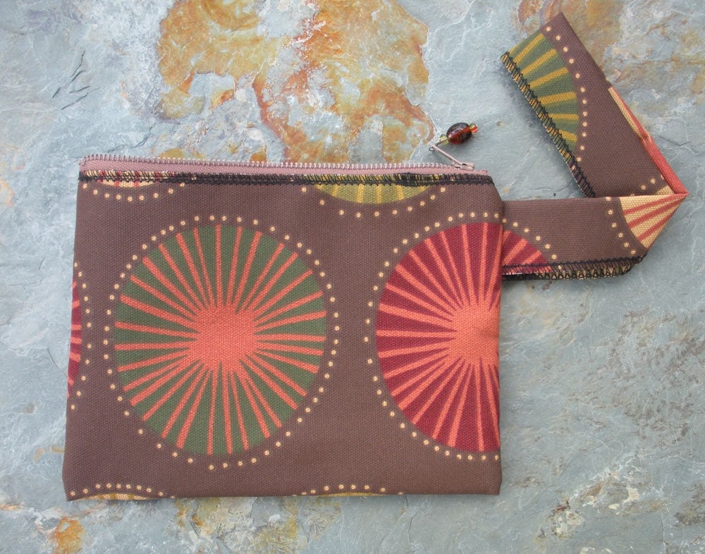 Chocolate Sunburst Wristlet Bag with Zipper