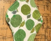 cloth menstrual pad - mama cloth - 10 inch regular - apple flannel print - she's on time