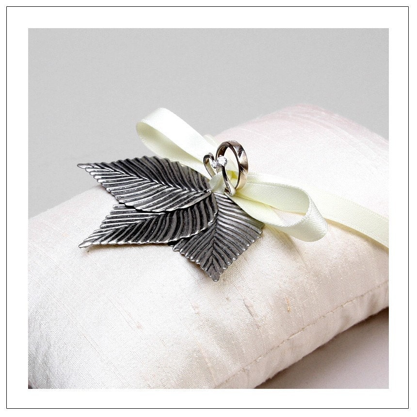 ANTIQUE LEAVES - silver metal leaves on cream silk ring pillow