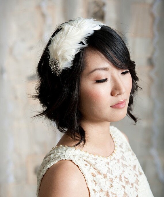 Feather headband with rhinestone brooch - Roselle