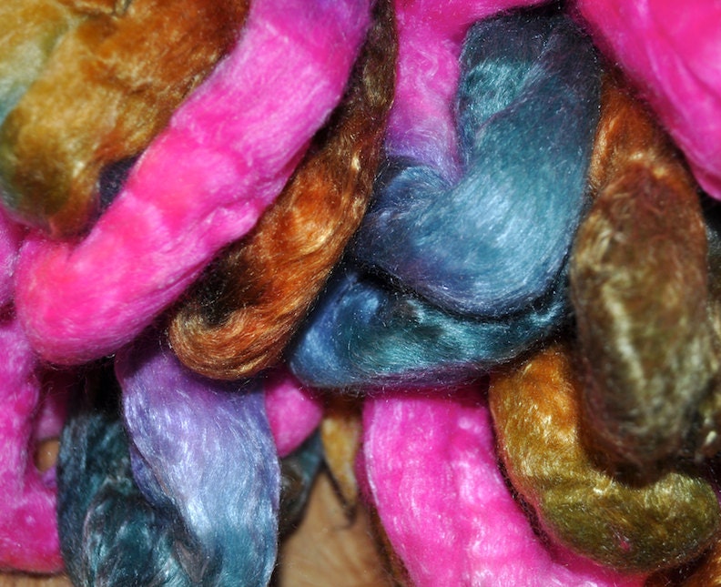 Hand dyed Merino/Tencel Top - 4 oz - Amy