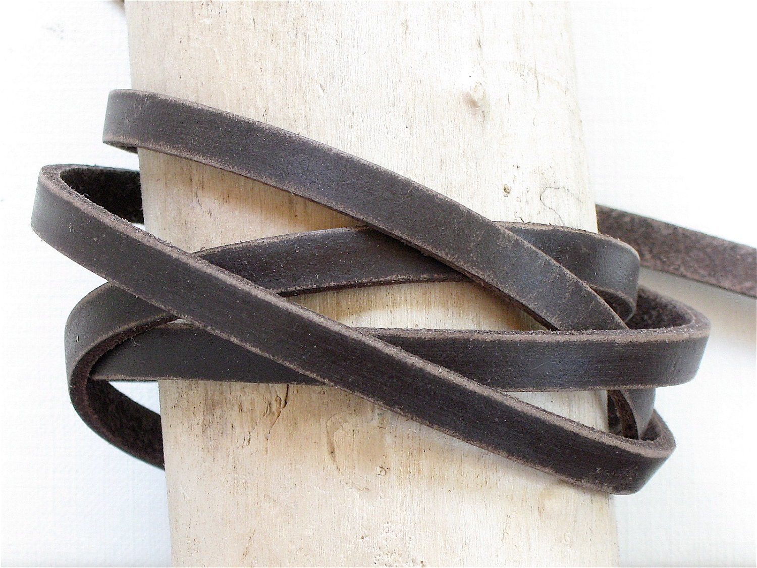 5mm Leather Lace Cord in DISTRESSED Dark Brown  . 3 Feet . High quality using lead free dyes