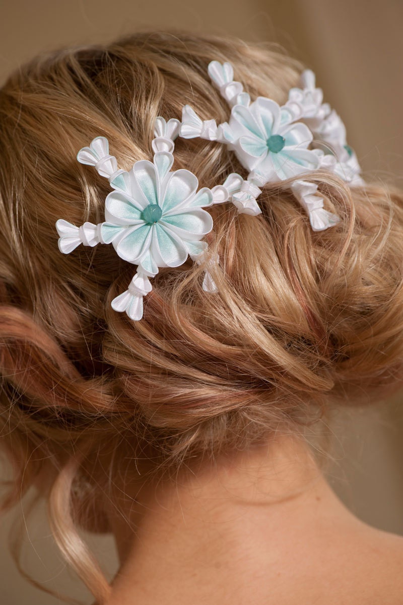 White and Teal Snowflake Kanzashi Wedding Hairpin, Wedding Hair flower, Bridal Hair Accessories