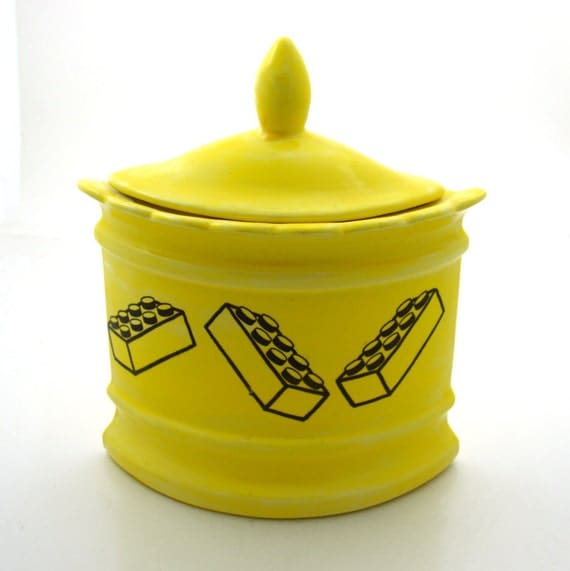 Lego (R) Kitchen Canister Triangular Bright Sunshine yellow
