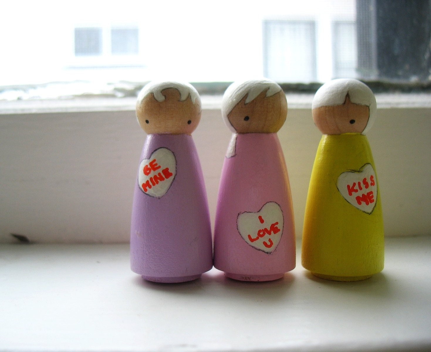 Handmade peg dolls  ...   ( wooden ) candy heart girls