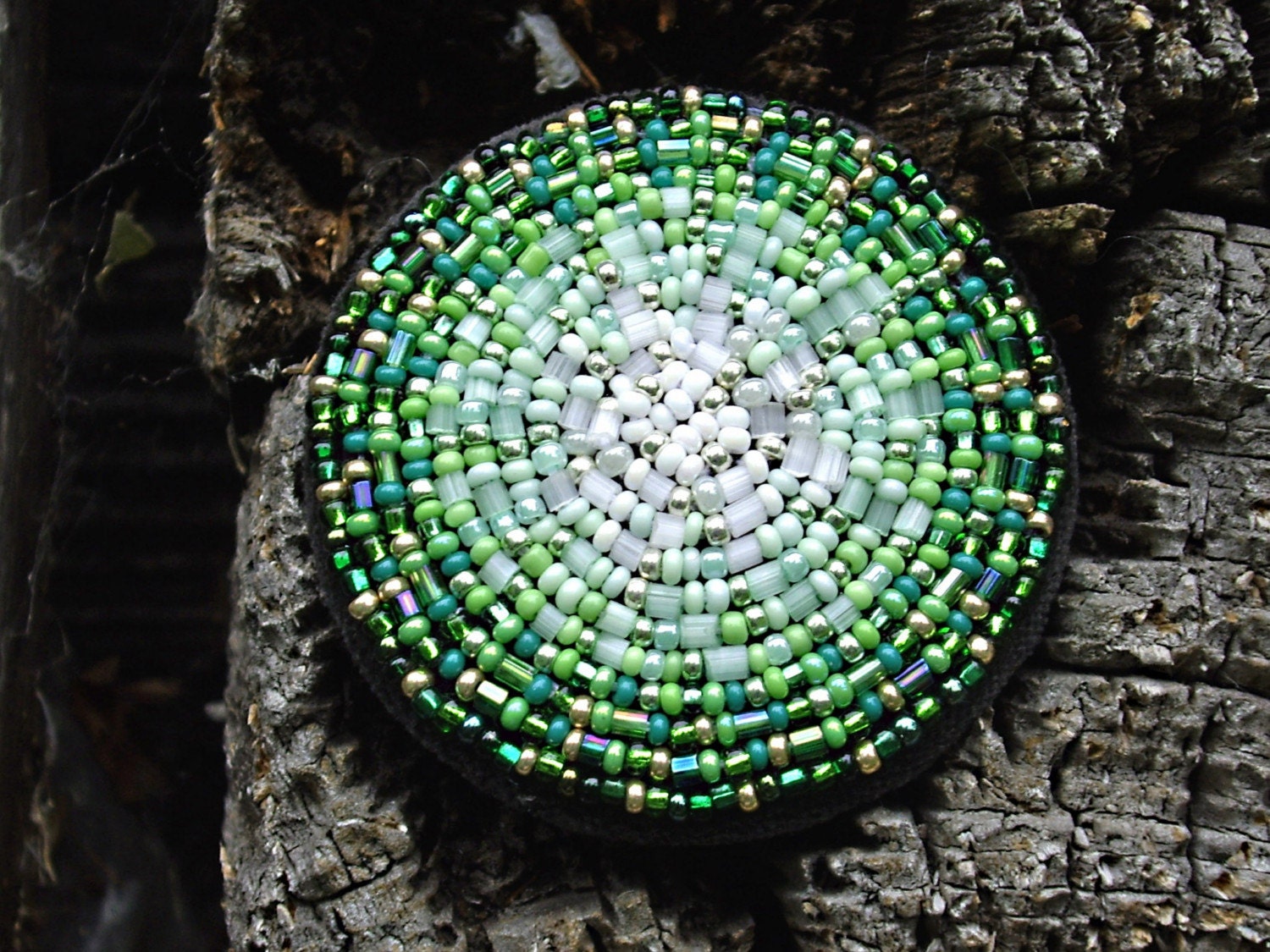 Green Circle Pin Brooch Bead Embroidered