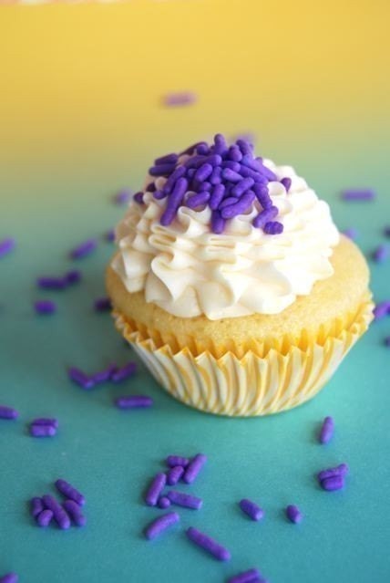 Lavender Classic Jimmies Sprinkles for your Cupcakes or Brownies (4 ounces) 1/4 pound
