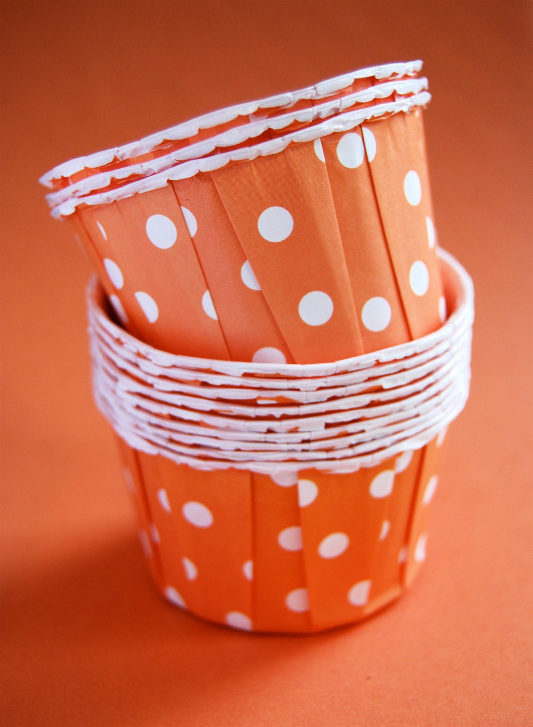 Candy Cups in Orange with White dots (25)