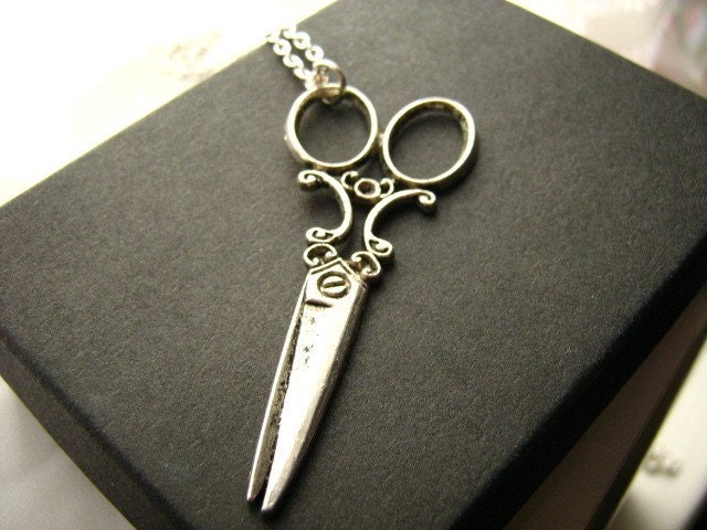 Scissors Snip Necklace Antique Silver