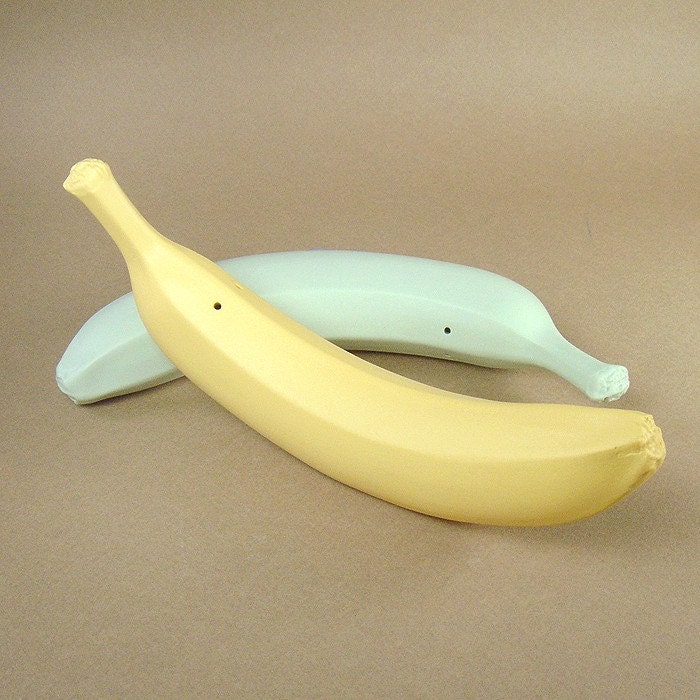 Banana salt and pepper shaker set