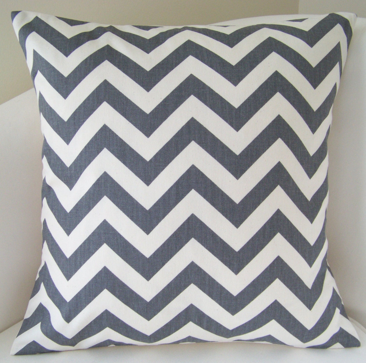 Decorative Pillow Cover 18x18 Inch Gray Chevron Zig Zag Cushion Throw Accent Pillow Grey