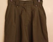 olive highwaisted shorts small