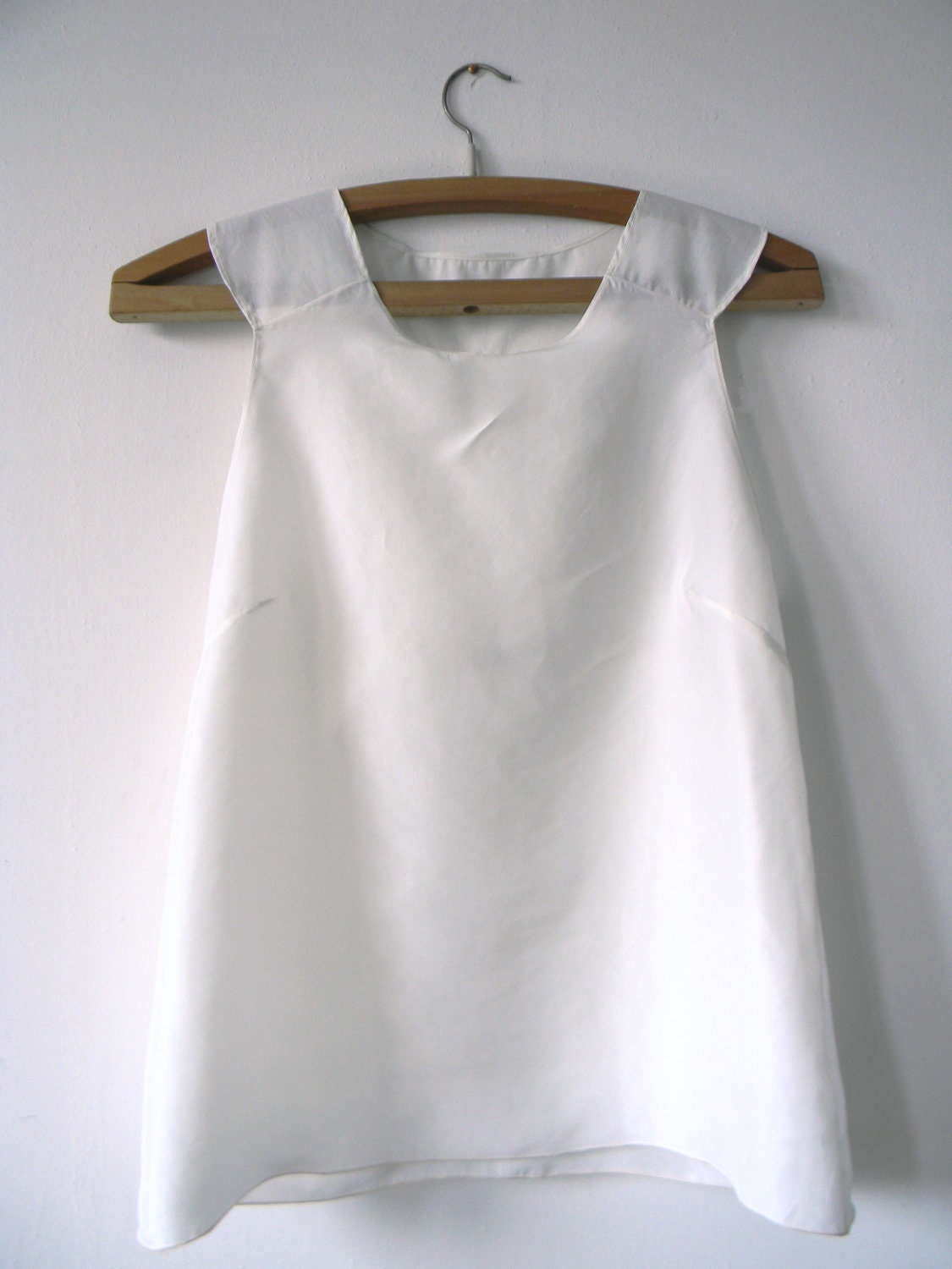 Flakes in White- washed silk and technical fabric tank, size XS to XL