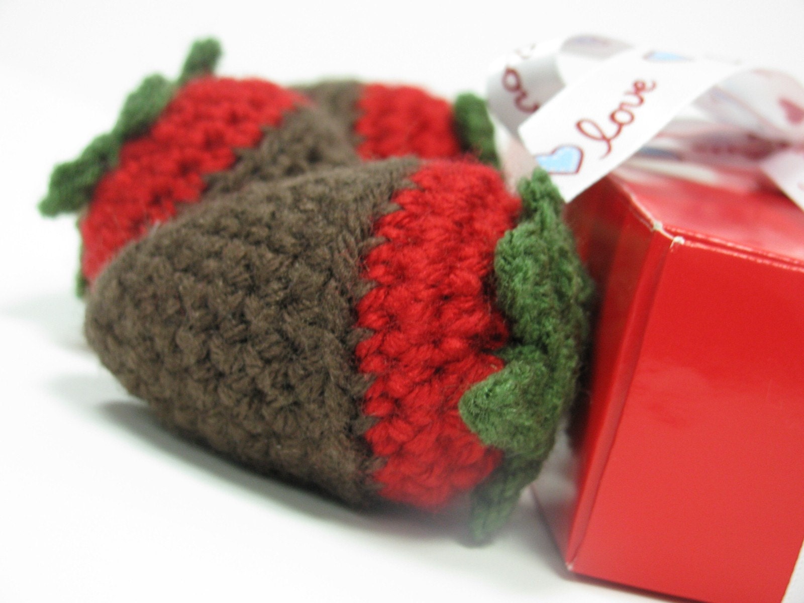 Chocolate Covered Strawberries - Boxed Valentine - Set of 3 - Play Food