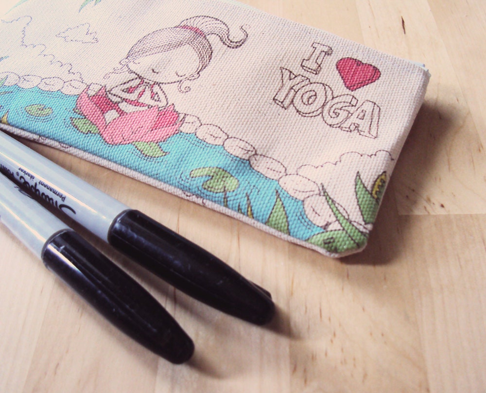 Small I Heart Yoga Zipper Pouch
