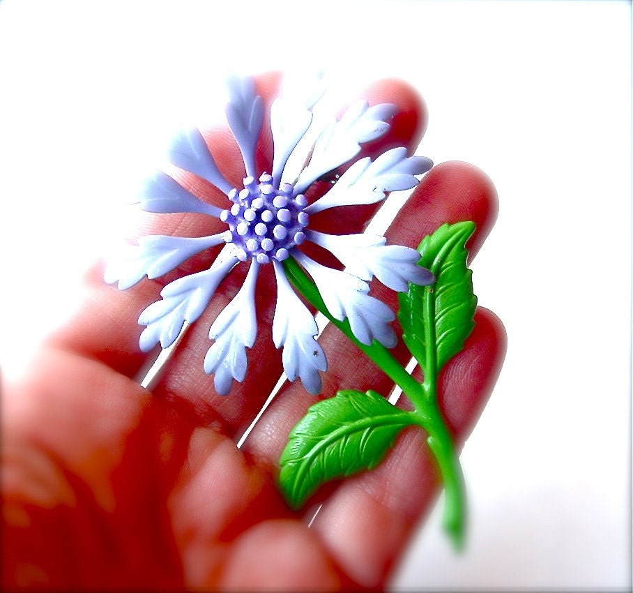 Lovely Lavender Vintage Floral Brooch Purple Lavender and Spring Green Flower Blooms ((Free Shipping USA))