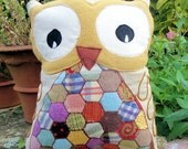 Hoots the Baby Owl pdf pillow pattern