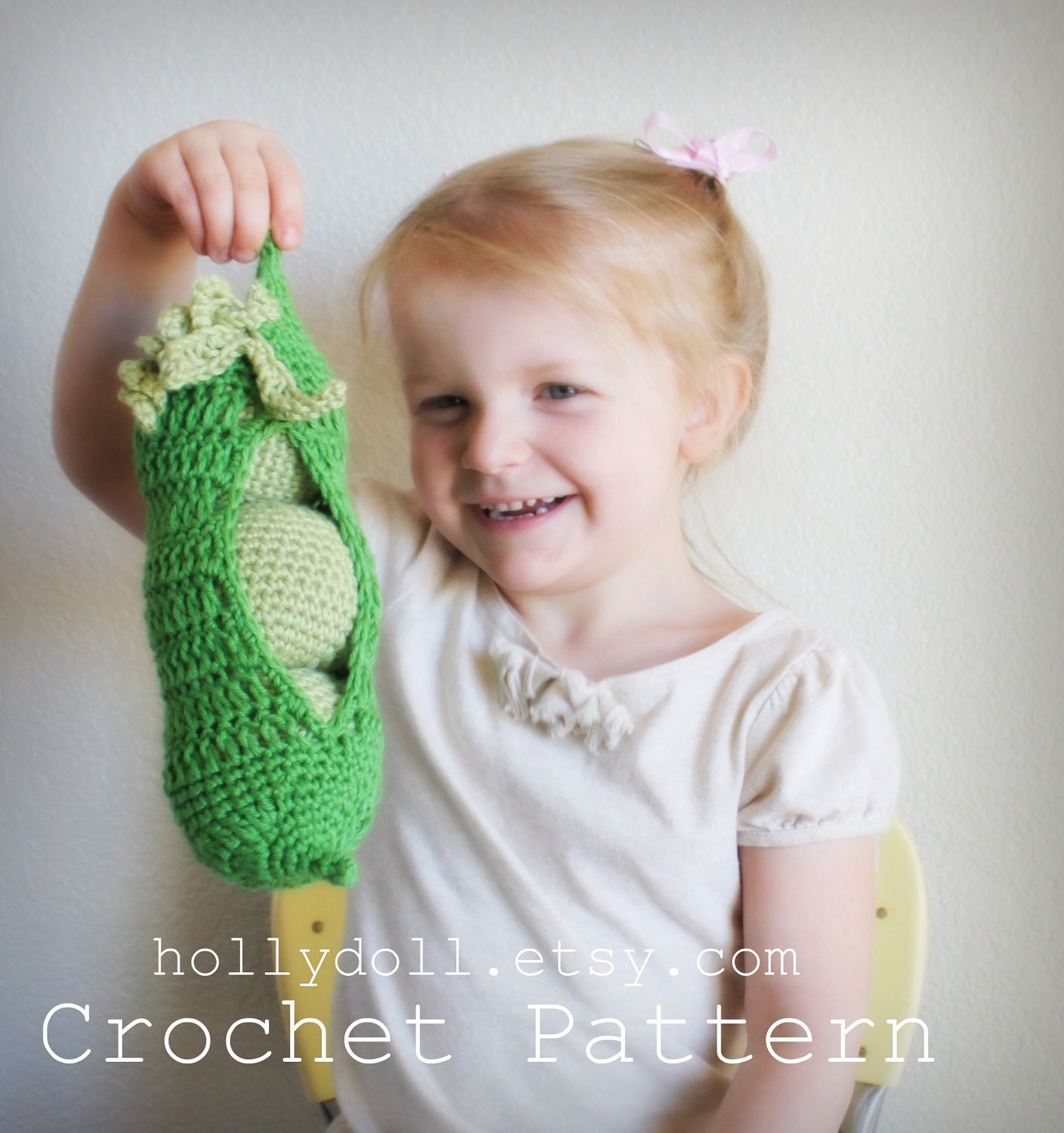 Crochet pattern PDF- Peas in a pod baby toy- an original hollydoll pattern