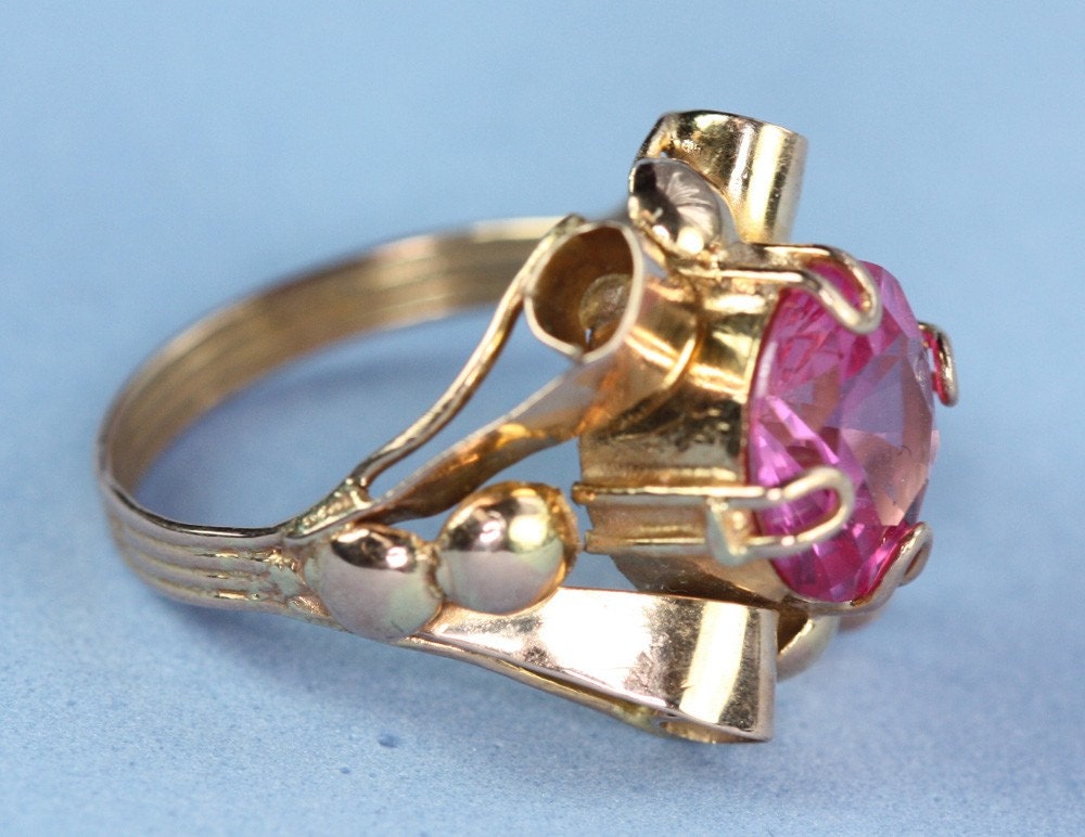 ART DECO/RETRO MODERNE 14K Gold and Pink Synthetic Spinel Ring