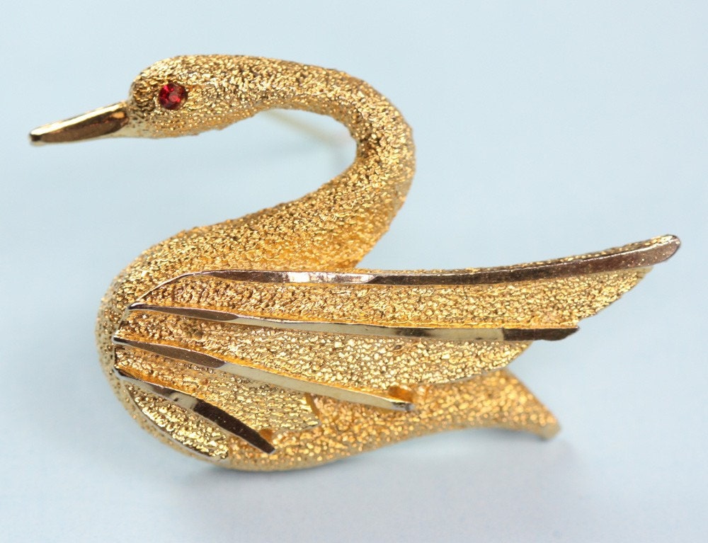 Vintage Swan Brooch Gold Tone Designer BSK Bird Figural