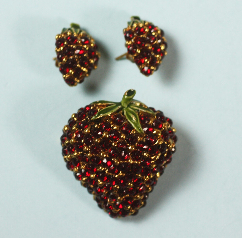 Vintage Red Rhinestone Strawberry Pin Earrings Set