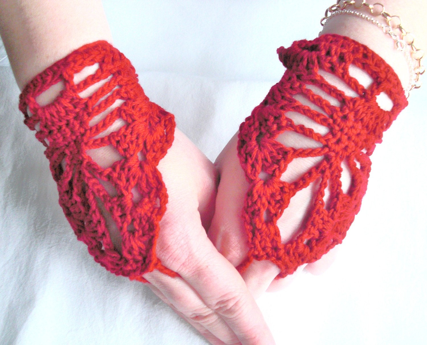 Steampunk  Lace fingerless gloves- Red Fashion- Wedding  Bride  Bridesmaide  Cranberry   Hippie   Teen Graduation day Tribal Fusion