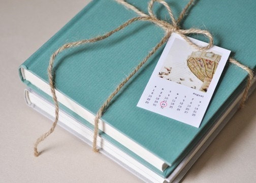 2010 Teeny Tiny Calendar w\/ Easel