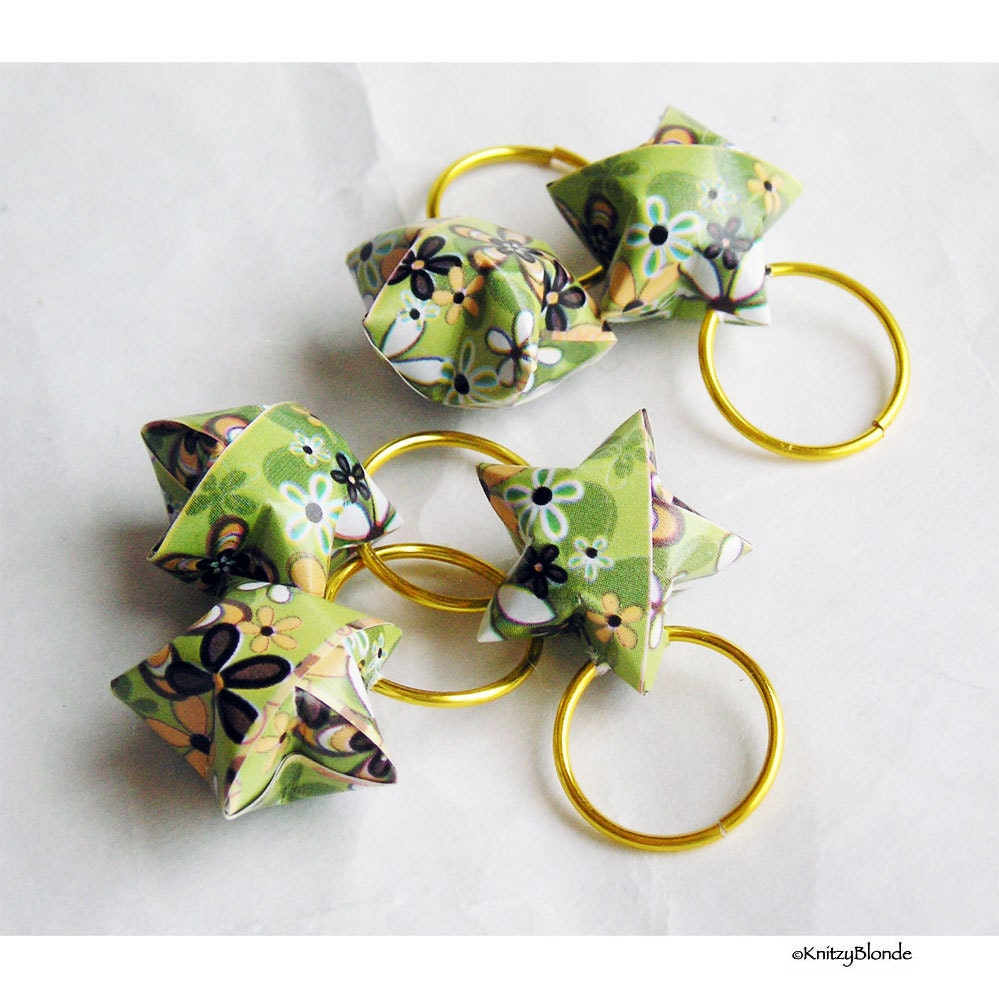 Knitting Stitch Markers, Origami Stars, Yellow Rings, Bright Green & Yellow Flowers, Set of 5, Gift Box