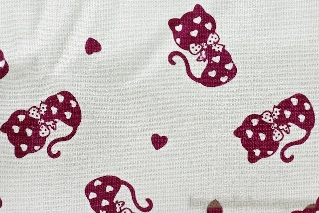 SALE-Japanese Linen Cotton Blended Fabric-Sweet Heart Kitty (Fat Quarter, 17.7x27.5 Inches)