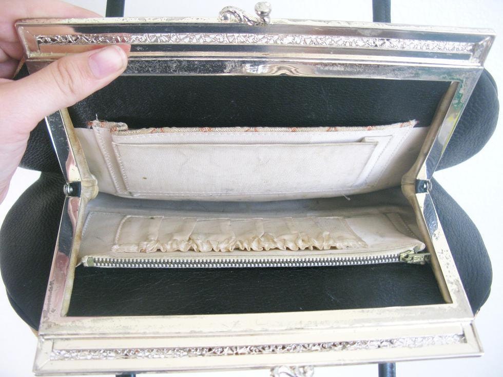 Vintage 1930's Medallion Purse
