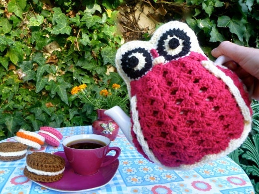 Granny Hoot Tea Cozy and Bag Pattern