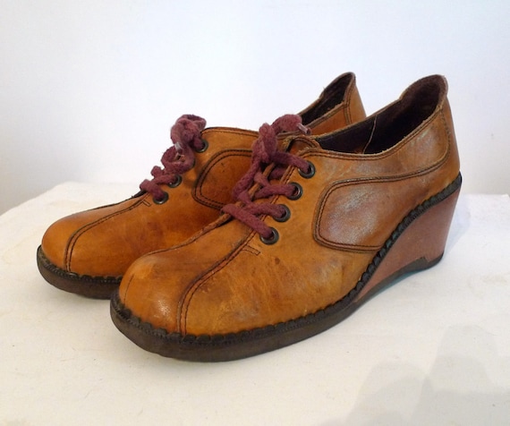 Sale 1970s Wood Heel Shoes // Dazed and Confused Leather Wooden Platform Oxford Sneakers, Sz. 7.5