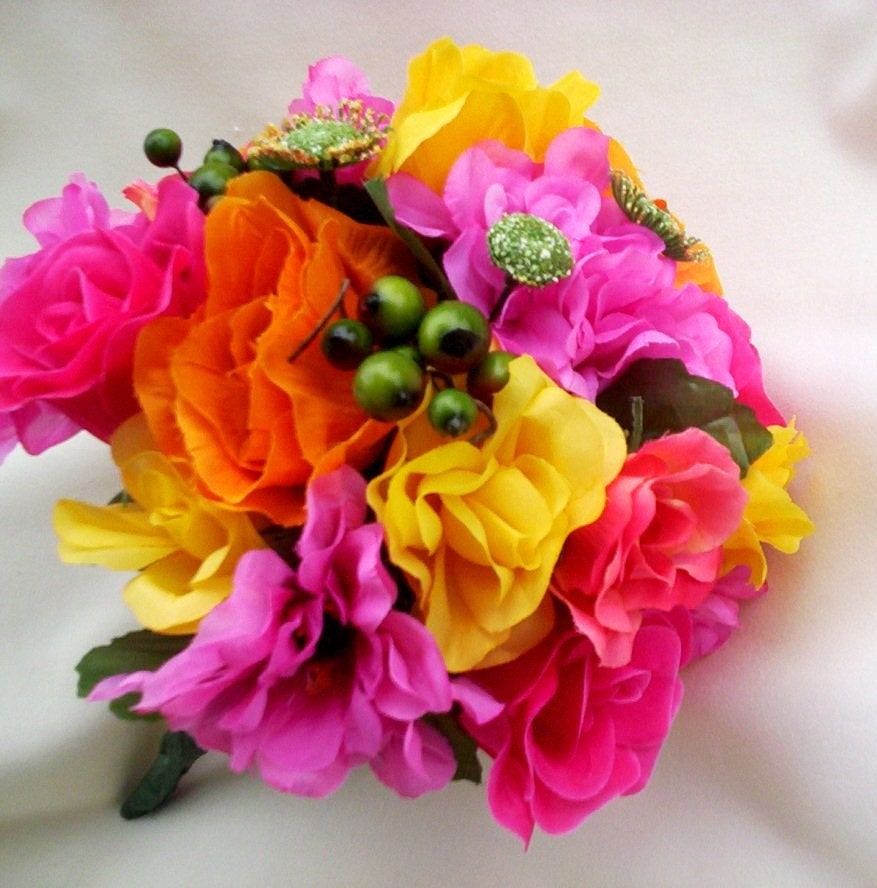 colorful wedding flowers