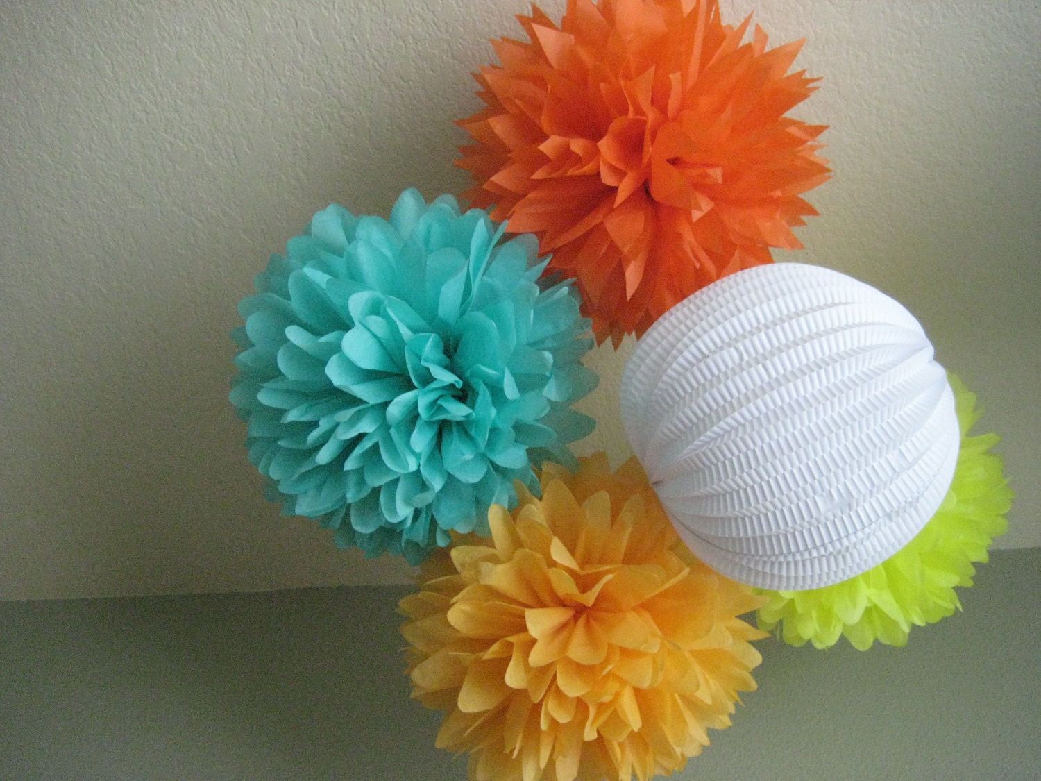 4 Tissue Flowers Pom Pom - DIY Decor Kit - Portland Original - Dessert Cocktail Hour Decor - Baby Room Mobile Il_570xn