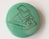 Polaroid SX-70 Pin (green) - SayHelloStudios Polaroid SX-70 Pin (green) - SayHelloStudios