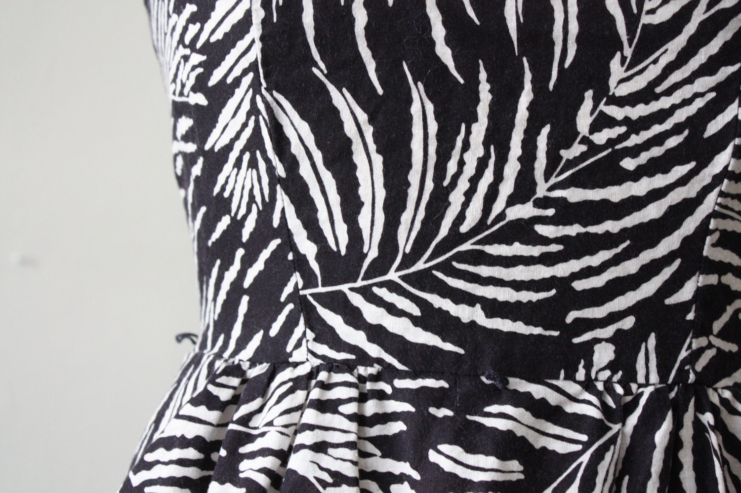 1970's dress - black fern dress