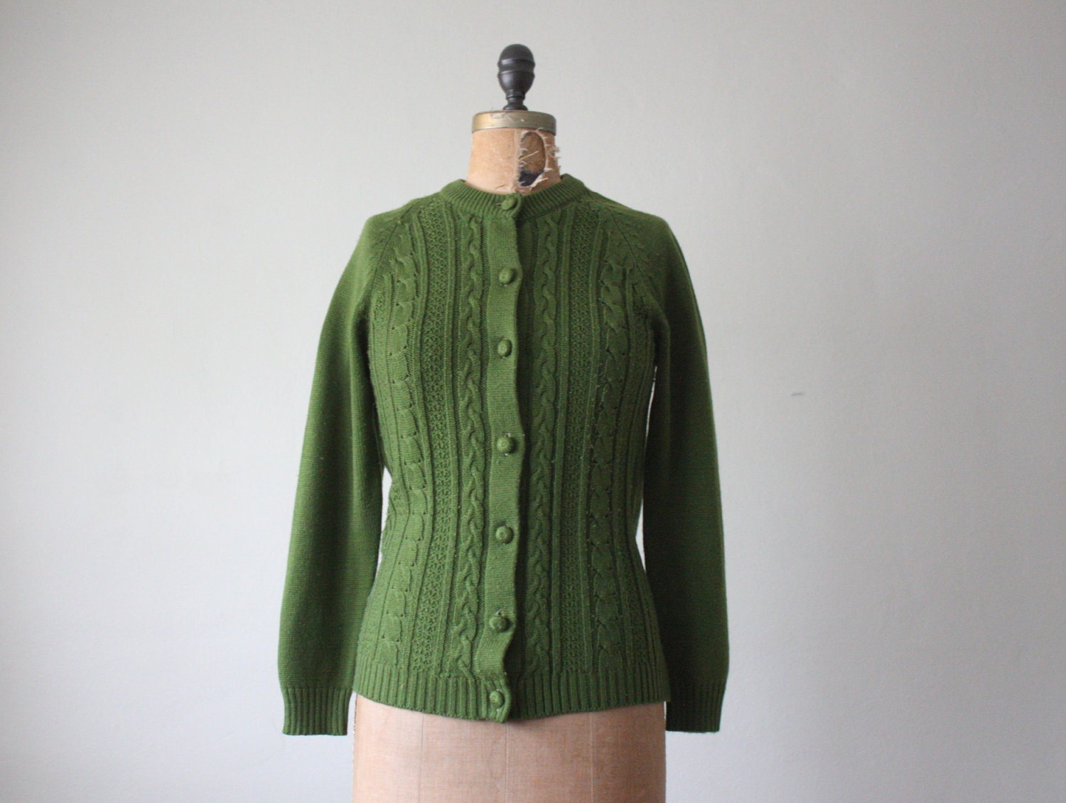 1960's cardigan - moss green sweater