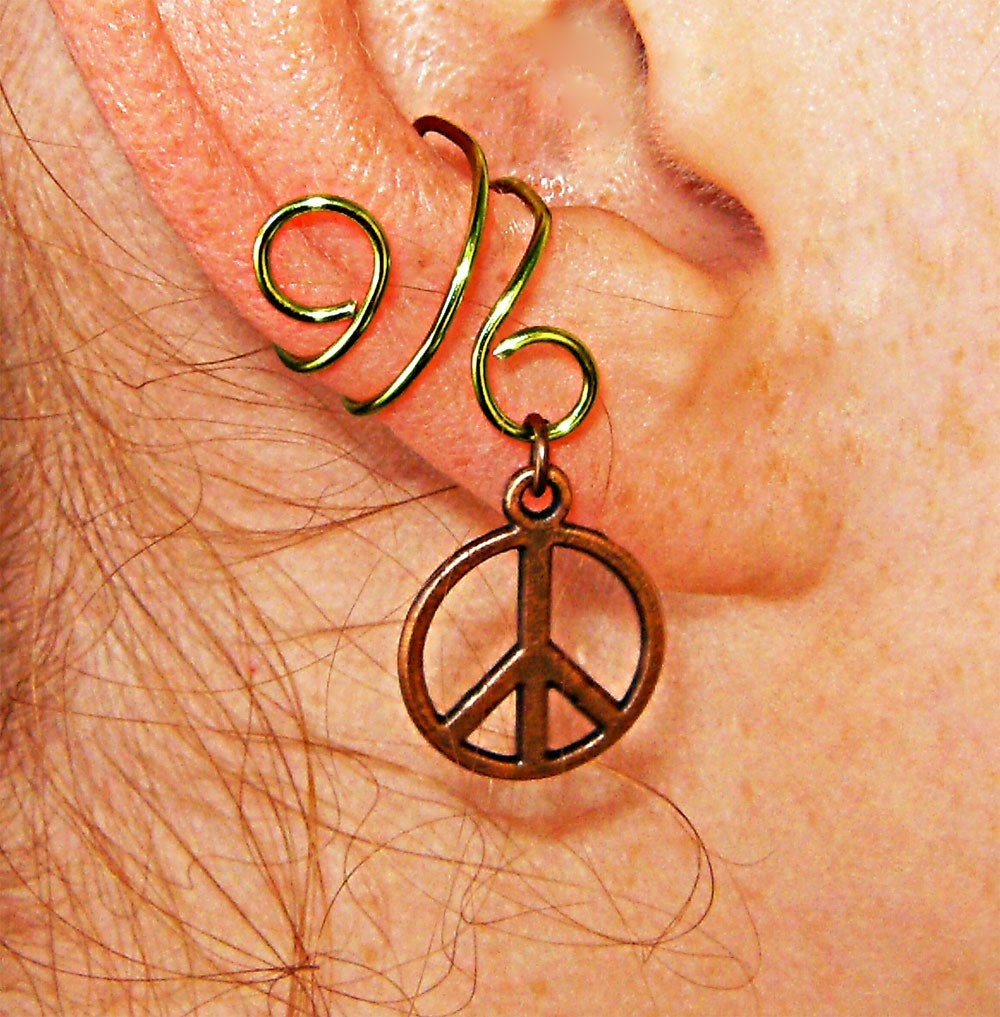 Happy Hippy Ear Cuff