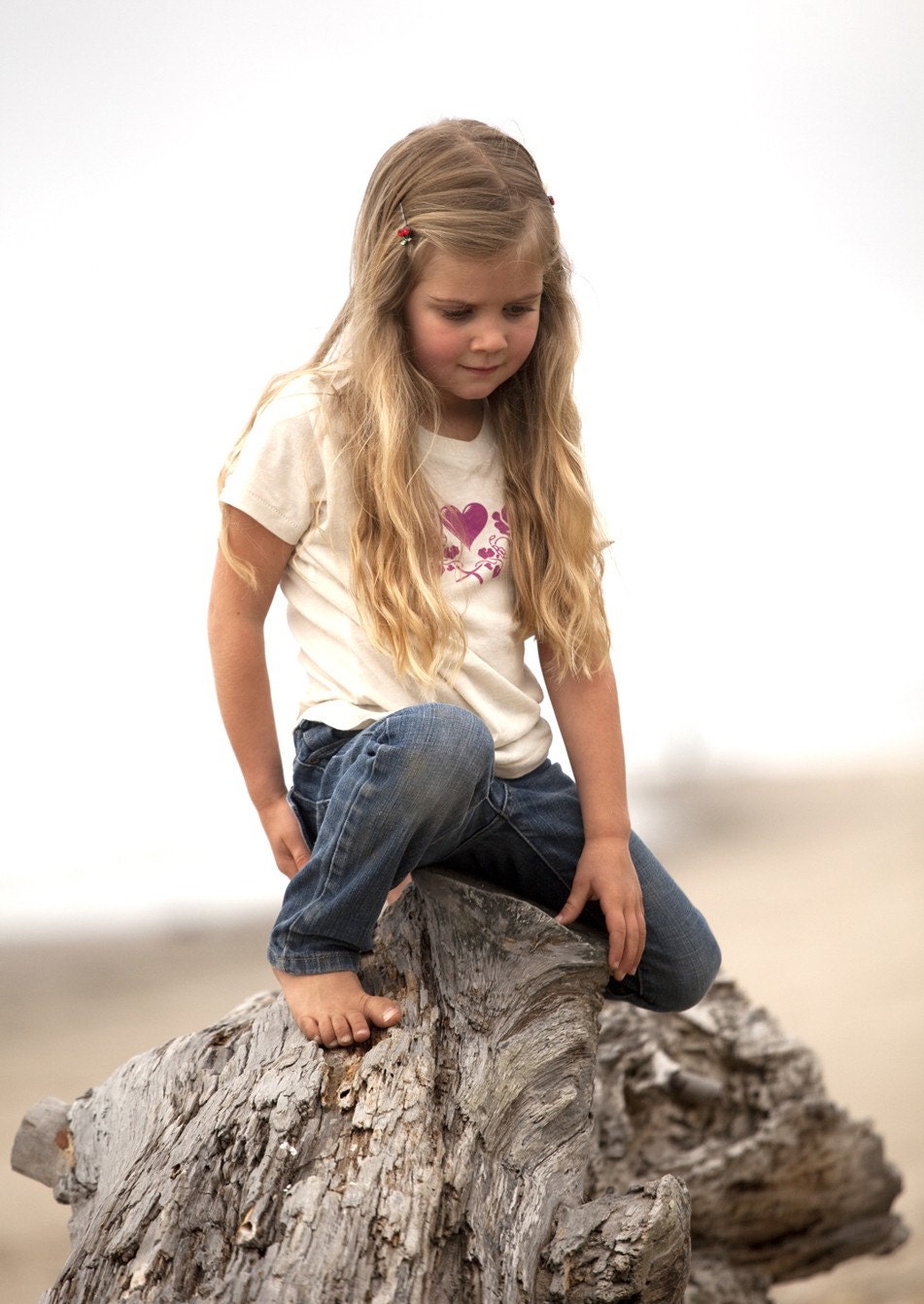 Rose Heart Tattoo Organic Kid T (fuschia pink graphic on natural cream 2T)