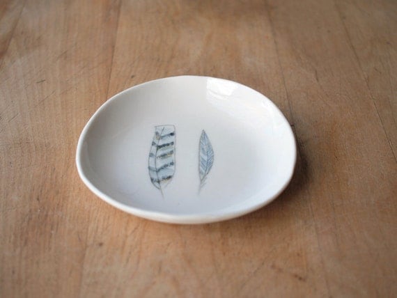 porcelain feather dish . no94