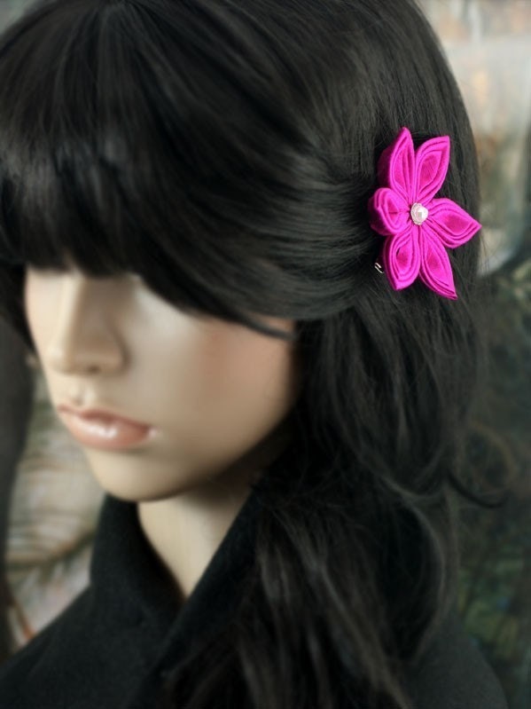 Japanese Hair Flower: Hair Clips, Pink Silk Kanzashi - Fuchsia Flower