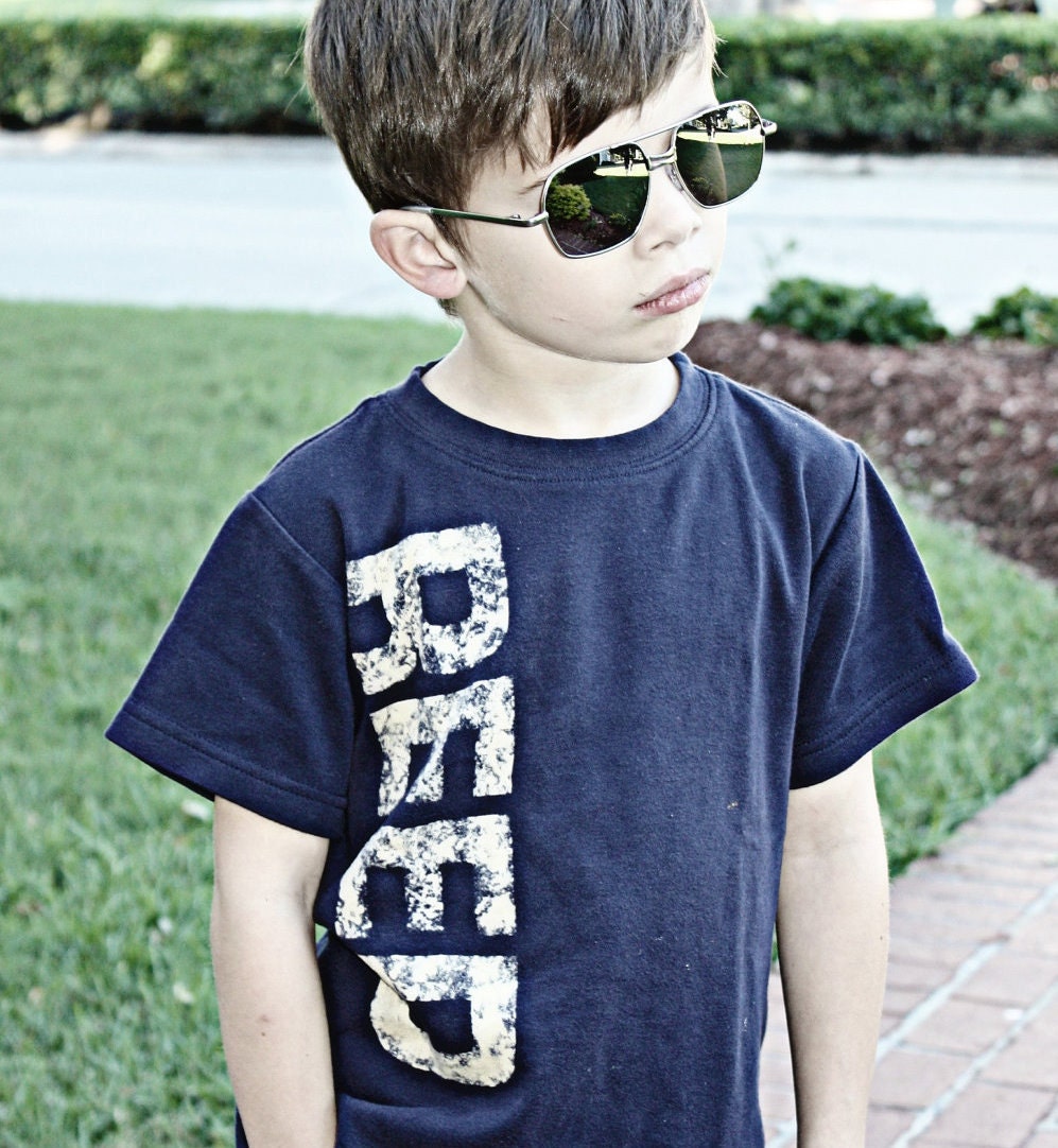 Toddler Name Shirt - Personalized Distressed Name T shirt - NO INK - Sizes 12m to 6. Click for colors, Free Shipping
