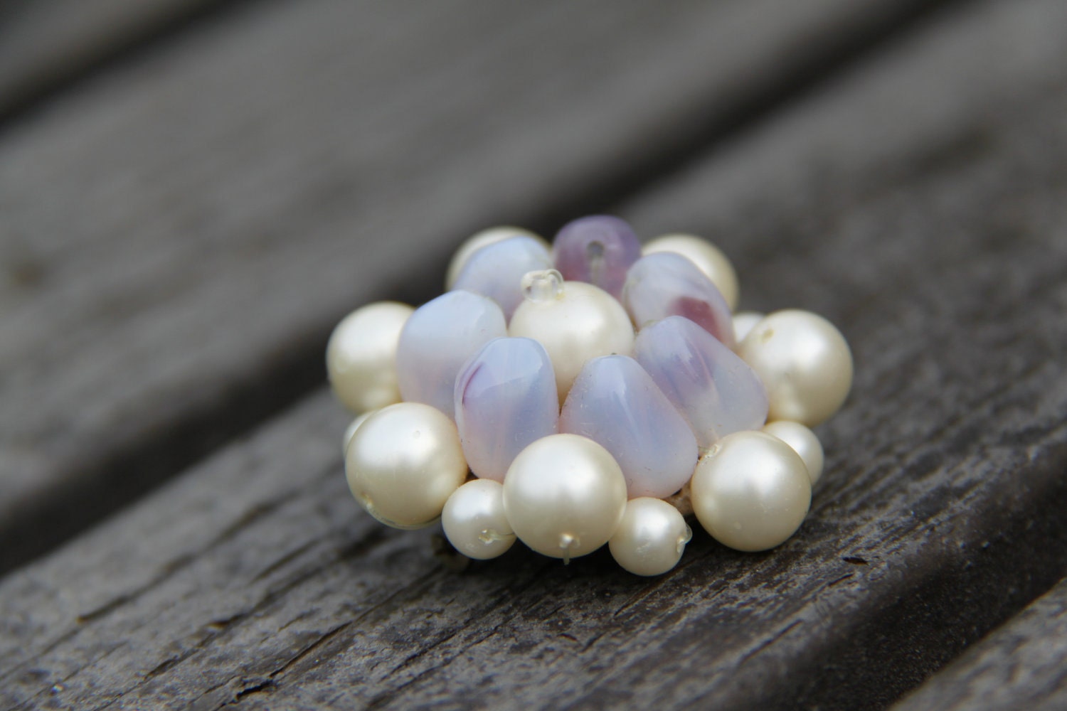 SALE - Vintage mid-century brooch -  pearl flower brooch - 1950s - ohtteam - Free Worlwide Shipping
