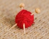 Red Knitter's Brooch - Yarn and Needles