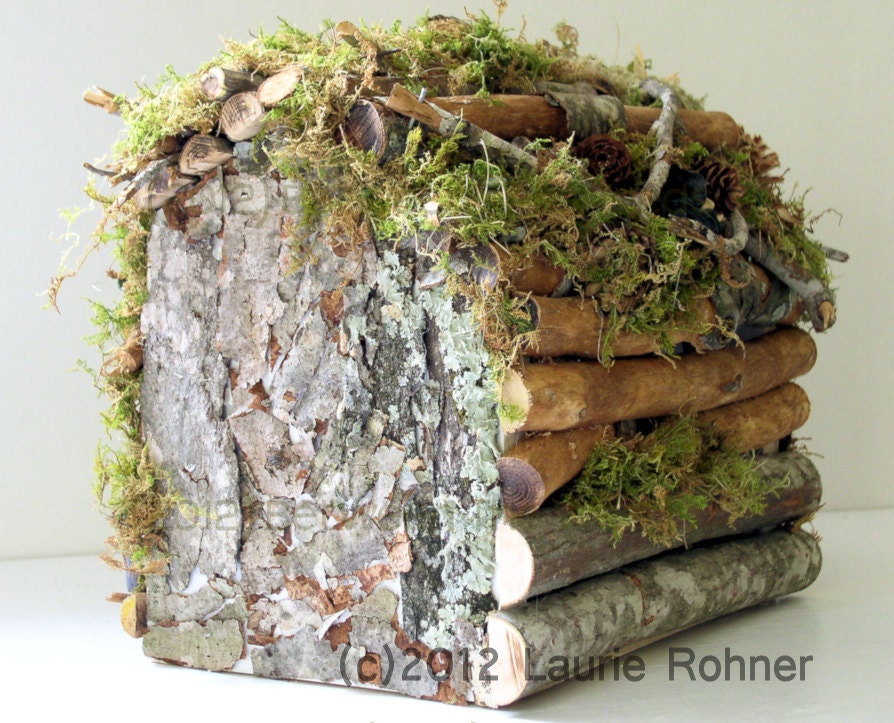 Woodland Moss Fairy Cottage House with Faerie Furniture