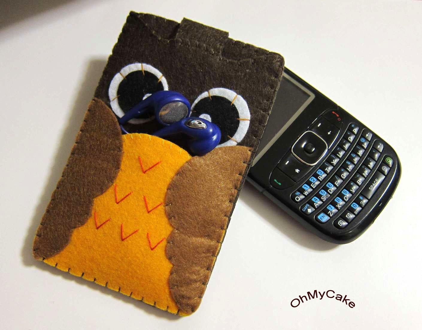 iPhone Case - Cell Phone Case - iPhone 4 Case - iPod Case - iPod Touch Case - Handmade iPhone Felt Case - "Chocolate Owl " Design