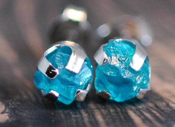 Bright Blue Apatite Rough Crystals in White Gold Earrings