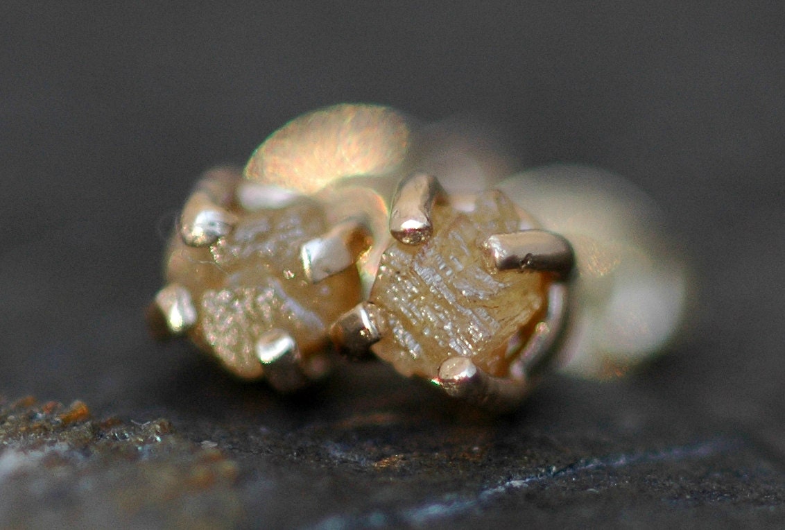 Cream Diamond Cubes in 14k Yellow Gold Earrings